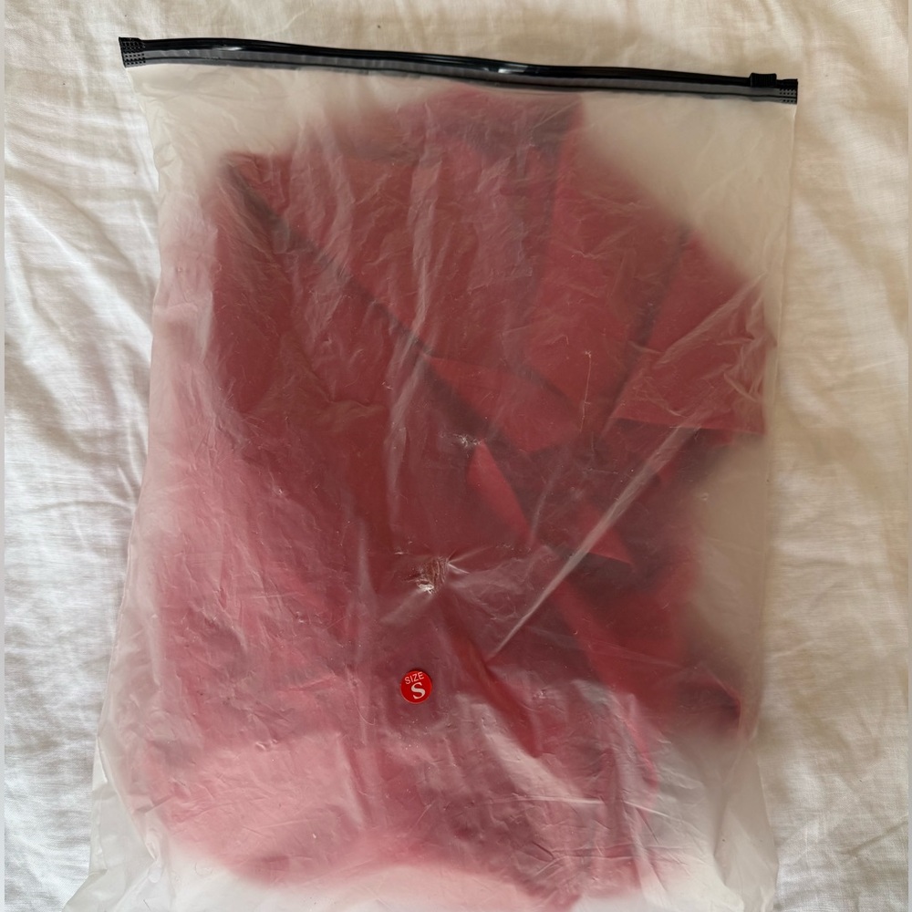 NWT ♥️ Elegant Strapless Red Evening Gown - Picture 12 of 12